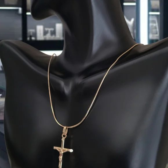 ❤️14k Small Solid Yellow Gold Crucifix Pendant! 👌🎁